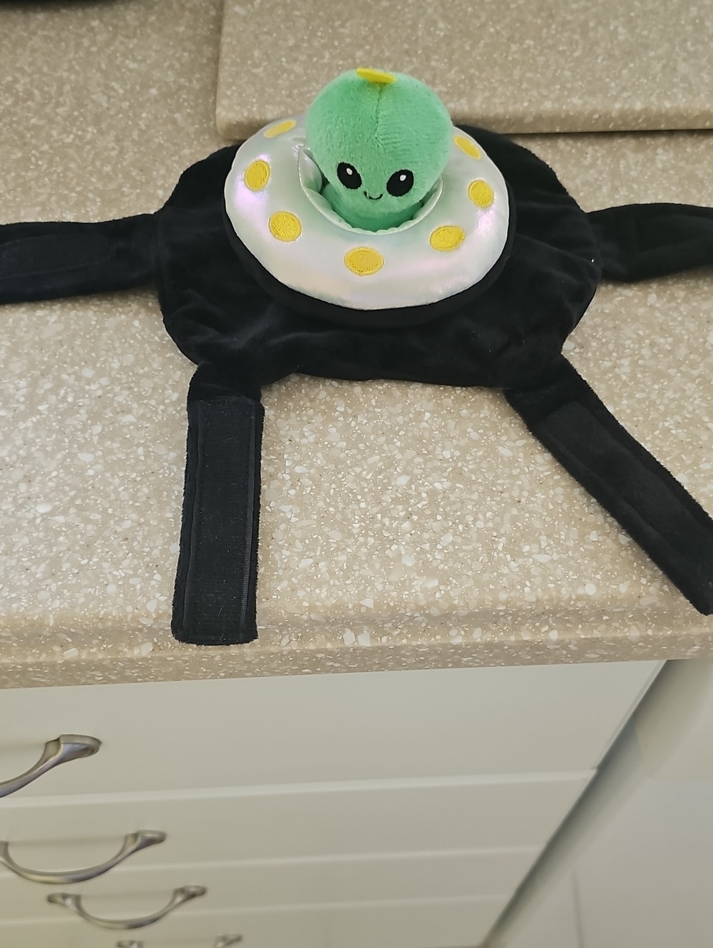 Plush Alien UFO Dig Halloween Costume - Black & Green